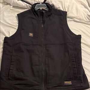 Ariat Black Sleeveless Vest